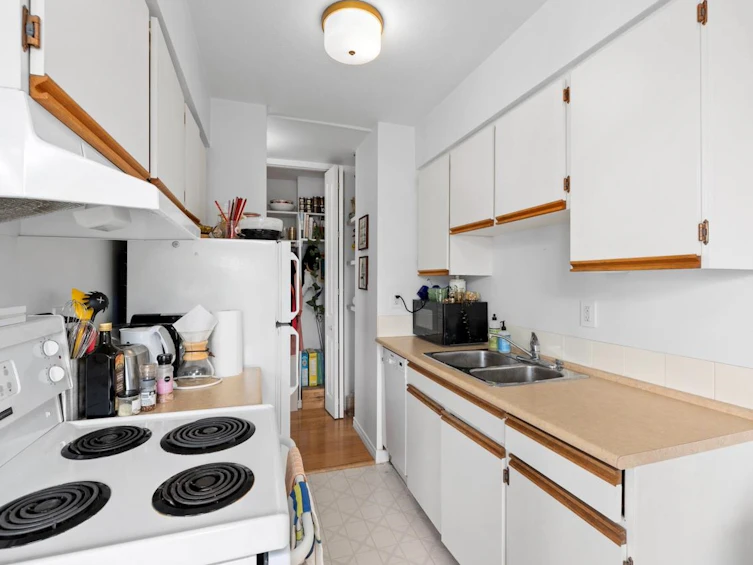 405-2370 W 2nd Avenue, Vancouver, BC, V6K 1J2 - 11