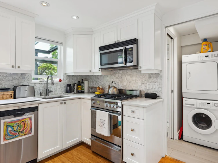 1170 Beaufort Road, North Vancouver, BC, V7G 1R7 - 33