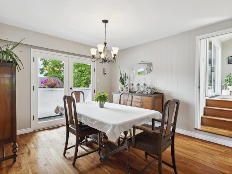 1170 Beaufort Road, North Vancouver, BC, V7G 1R7 - 7