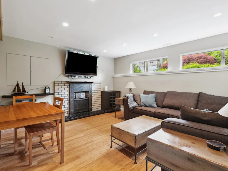 1170 Beaufort Road, North Vancouver, BC, V7G 1R7 - 24