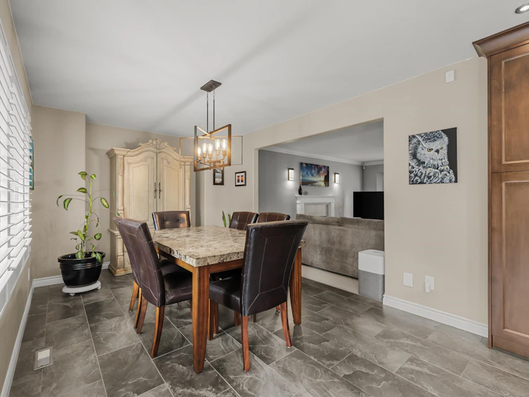 18894 60b Avenue, Surrey, BC, V3S 7T6 - 5