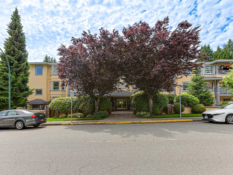 105-1459 Blackwood Street, Surrey, BC, V4B 3V6 - 3