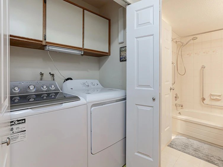 105-1459 Blackwood Street, Surrey, BC, V4B 3V6 - 31