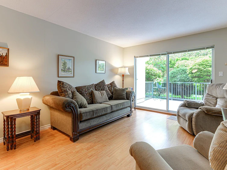 105-1459 Blackwood Street, Surrey, BC, V4B 3V6 - 5