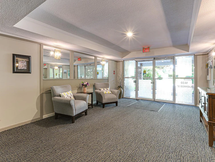 105-1459 Blackwood Street, Surrey, BC, V4B 3V6 - 32