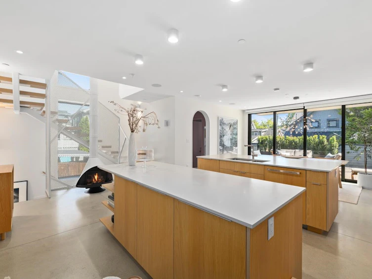 778 E 27th Avenue, Vancouver, BC, V5V 2K9 - 8