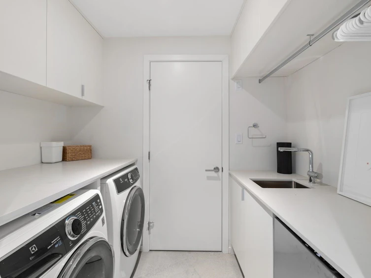 778 E 27th Avenue, Vancouver, BC, V5V 2K9 - 28