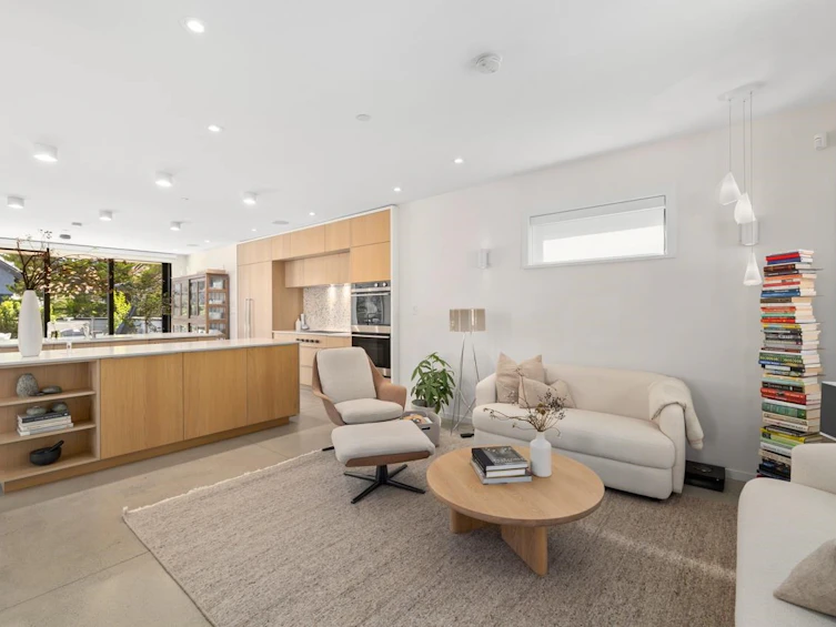 778 E 27th Avenue, Vancouver, BC, V5V 2K9 - 3