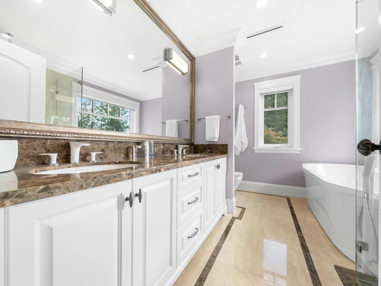 5358 Malaspina Place, North Vancouver, BC, V7R 4M1 - 28