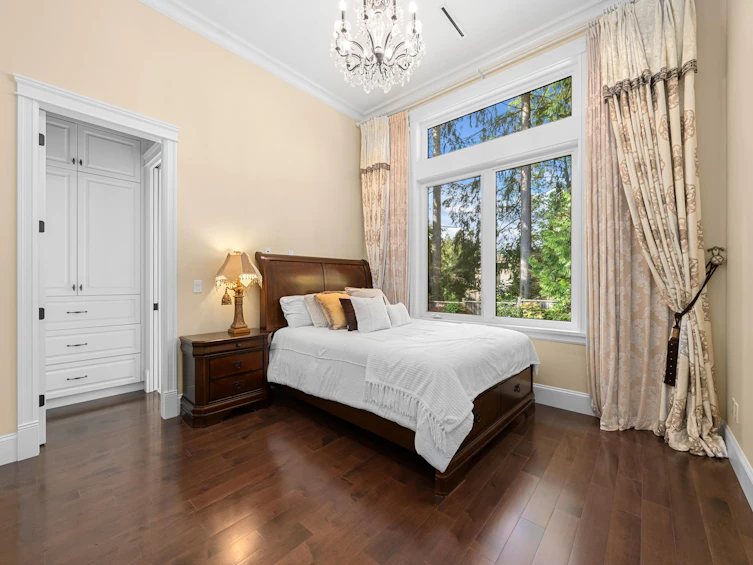 5358 Malaspina Place, North Vancouver, BC, V7R 4M1 - 21