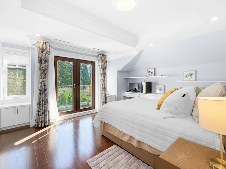 5358 Malaspina Place, North Vancouver, BC, V7R 4M1 - 20
