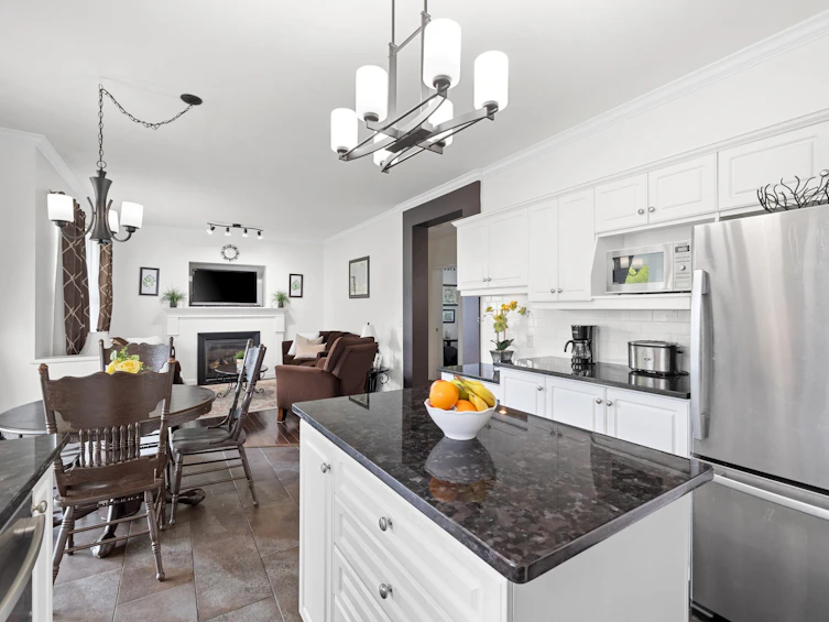 6522 184 Street, Surrey, BC, V3S 8T1 - 8