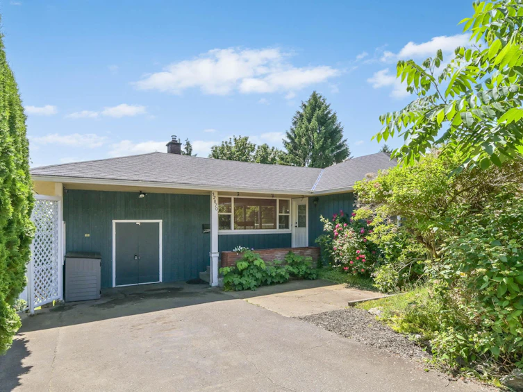 32870 2nd Avenue, Mission, BC, V2V 1J2 - 3