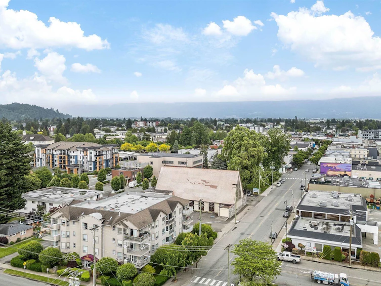 204-9400 Cook Street, Chilliwack, BC, V2P 4J6 - 5
