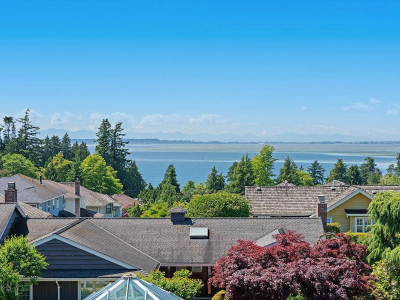 306 - 1725 128th Street, Surrey BC V4A 3V2