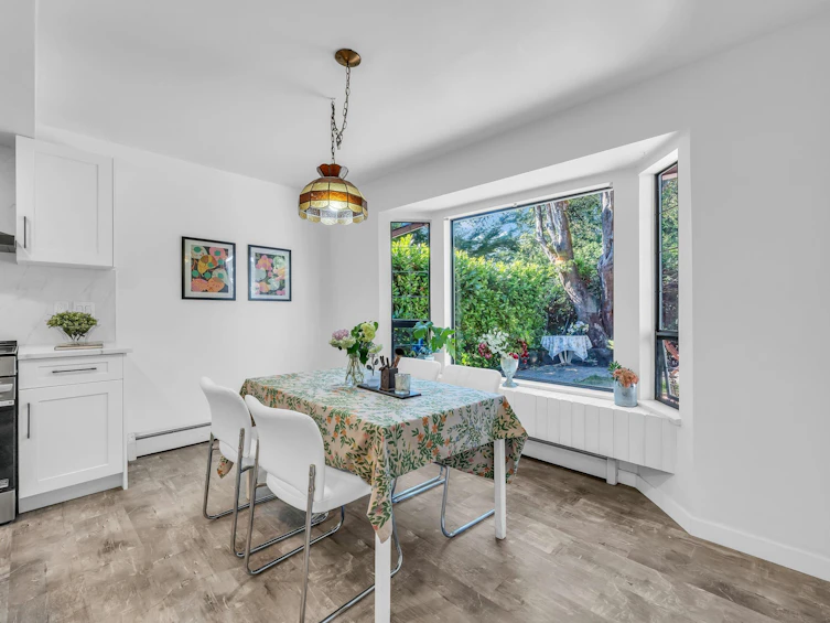 1040 Jefferson Avenue, West Vancouver, BC, V7T 2A5 - 2