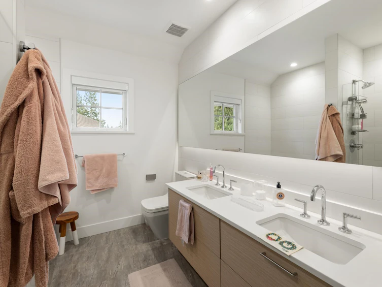 15-1133 Ridgewood Drive, North Vancouver, BC, V7R 0A5 - 32