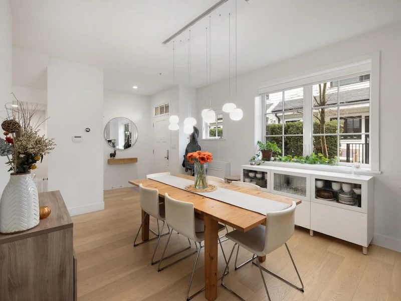 15 - 1133 Ridgewood Drive, North Vancouver BC