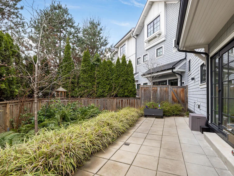 15-1133 Ridgewood Drive, North Vancouver, BC, V7R 0A5 - 12