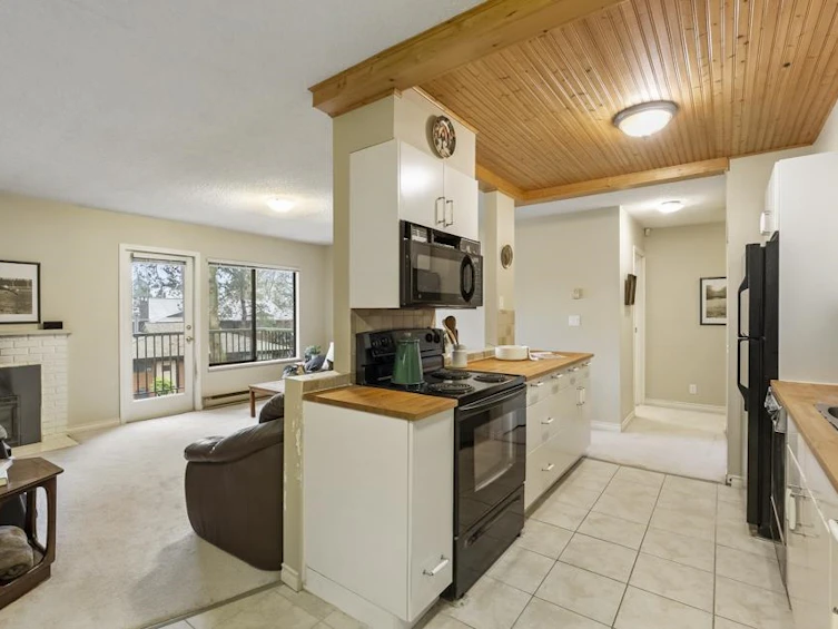 2207-10620 150 Street, Surrey, BC, V3R 7K3 - 8