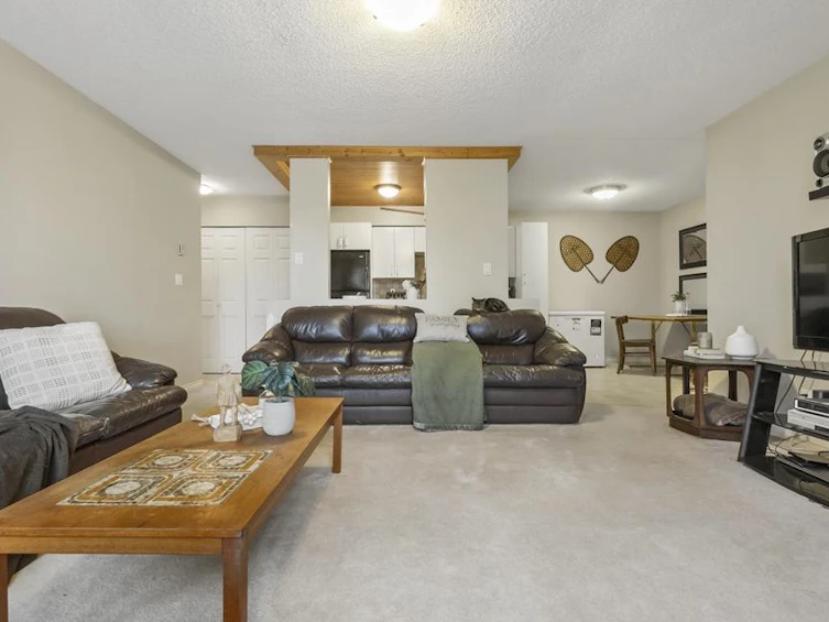 2207-10620 150 Street, Surrey, BC, V3R 7K3 - 5