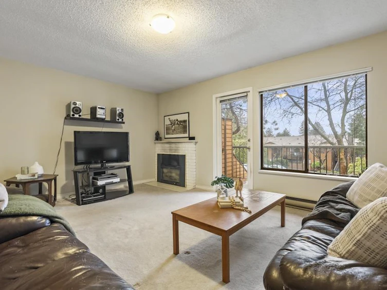 2207-10620 150 Street, Surrey, BC, V3R 7K3 - 2