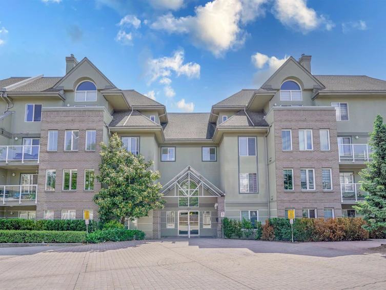 208-12125 75a Avenue, Surrey, BC, V3W 1B9 - 2