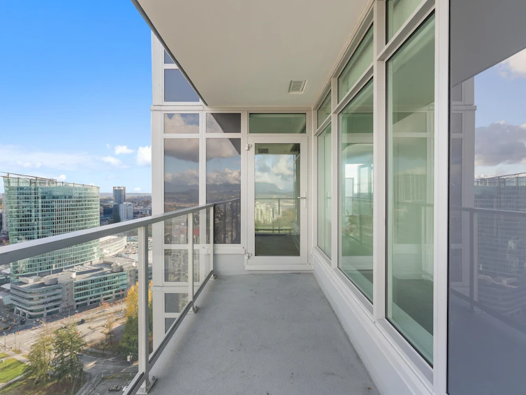 3105-13350 Central Avenue, Surrey, BC, V3T 0S1 - 2
