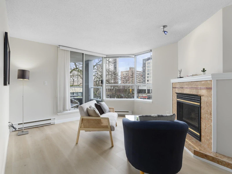 301 - 1771 Nelson Street, Vancouver BC V6G 1M6