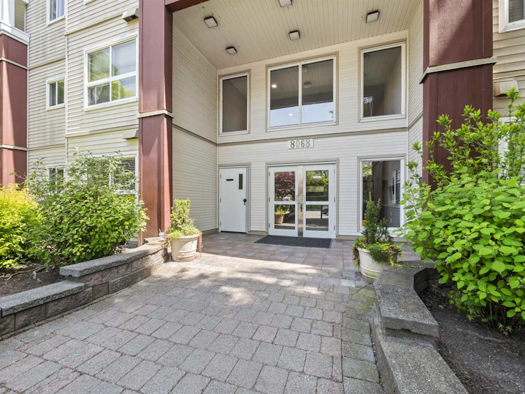 115-8068 120a Street, Surrey, BC, V3W 3P3 - 2