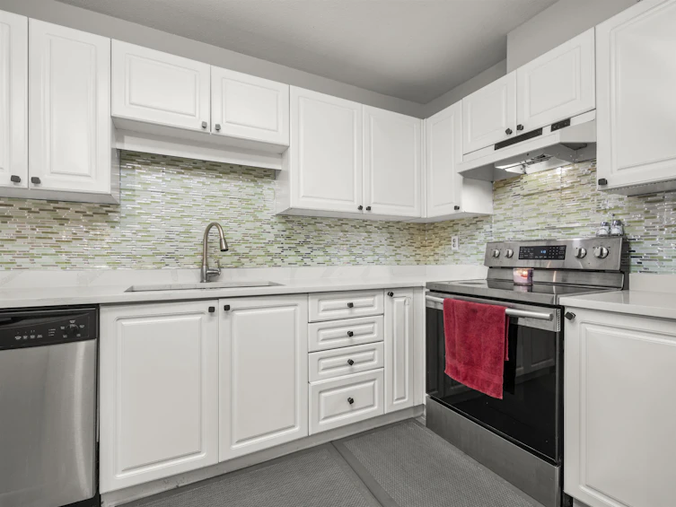 115-8068 120a Street, Surrey, BC, V3W 3P3 - 8