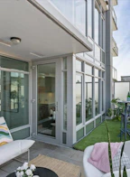 302 200 Nelson's Crescent