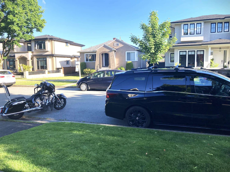 4040 Triumph Street, Burnaby, BC, V5C 1Z2 - 3