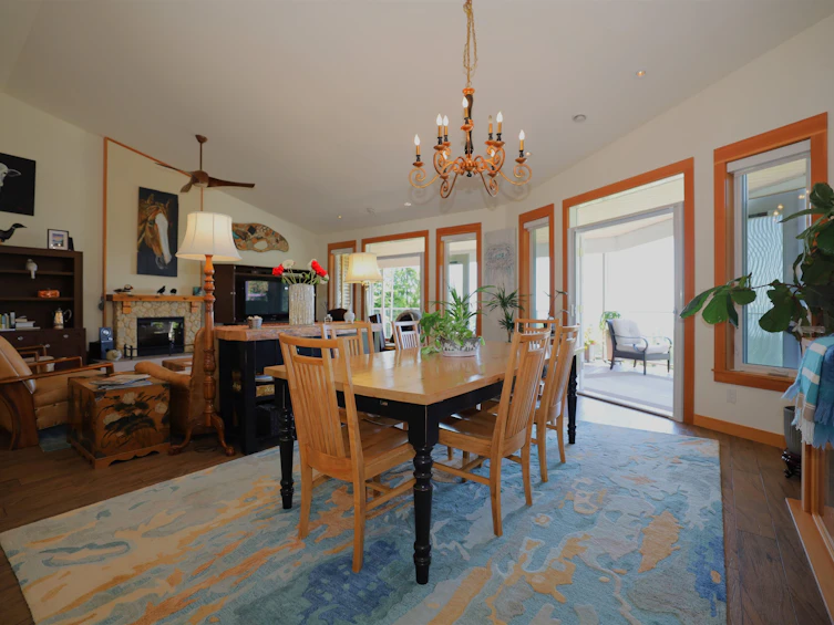 1088 Byng Road, Roberts Creek, BC, V0N 2W5 - 5