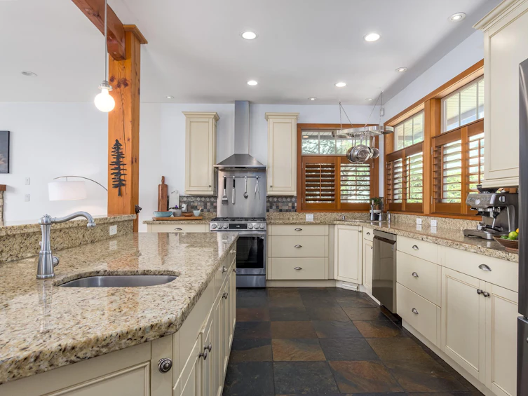 1-2658 Rhum & Eigg Drive, Squamish, BC, V0N 1T0 - 7