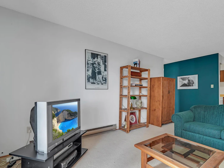 208-45 Fourth Street, New Westminster, BC, V3L 5H7 - 5