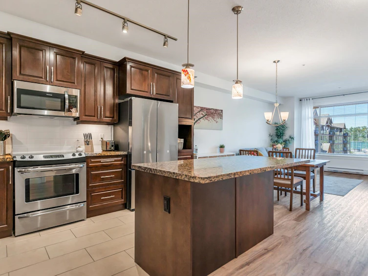 483-8288 207a Street, Langley, BC, V2Y 0L2 - 5