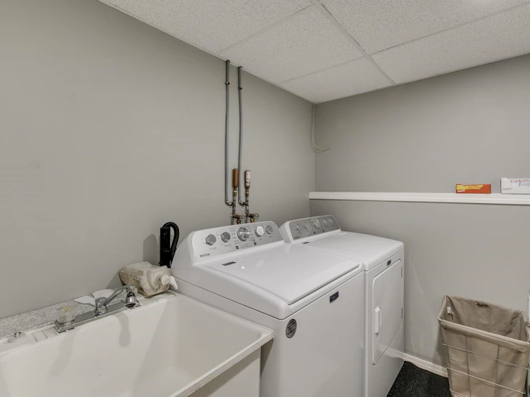 8257 Wharton Place, Mission, BC, V2V 7A4 - 9