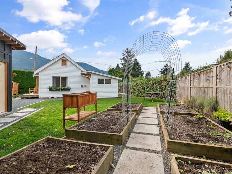 9857 Munro Avenue, Chilliwack, BC, V0X 1X0 - 24