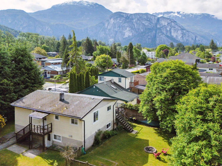 38891 Newport Road, Squamish, BC, V8B 0C9 - 32