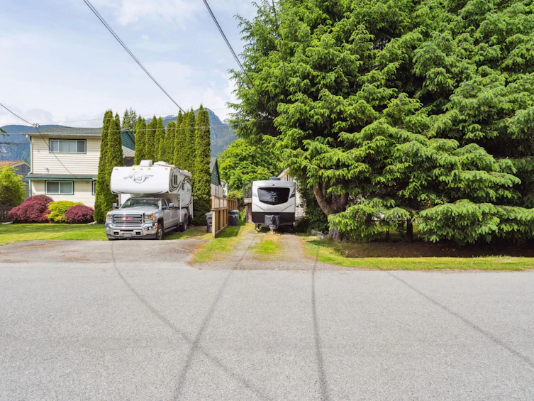 38891 Newport Road, Squamish, BC, V8B 0C9 - 39