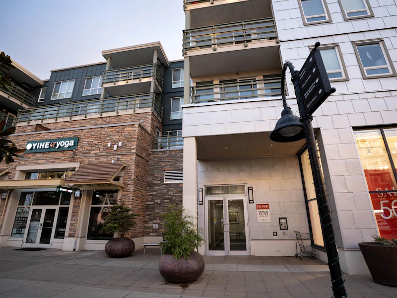 205 - 15765 Croydon Drive, Surrey BC V3Z 2L6
