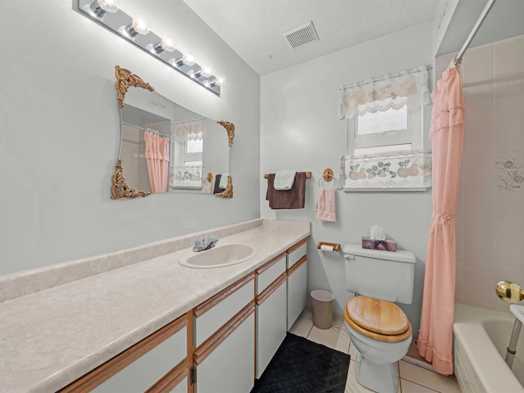 8987 157 Street, Surrey, BC, V4N 2Y5 - 13