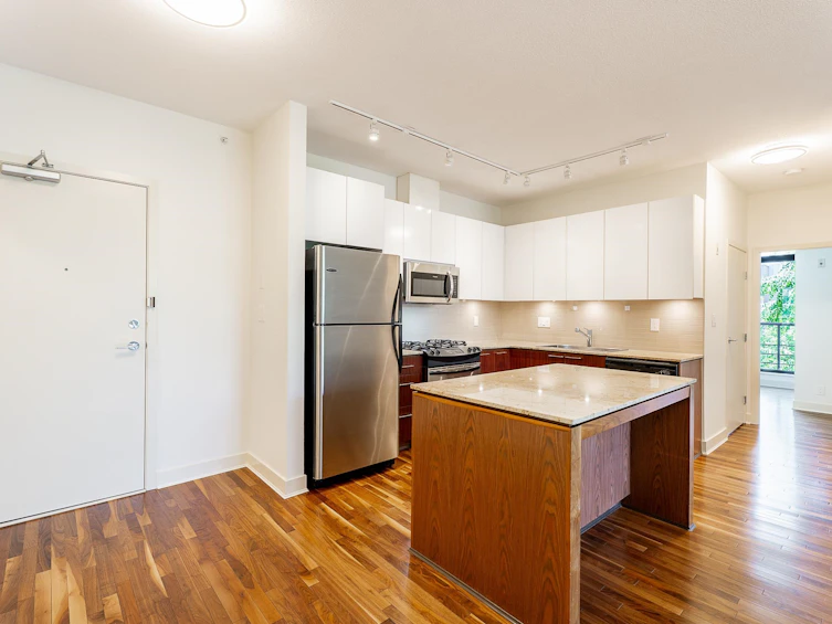 303-2828 Yew Street, Vancouver, BC, V6K 4W5 - 6