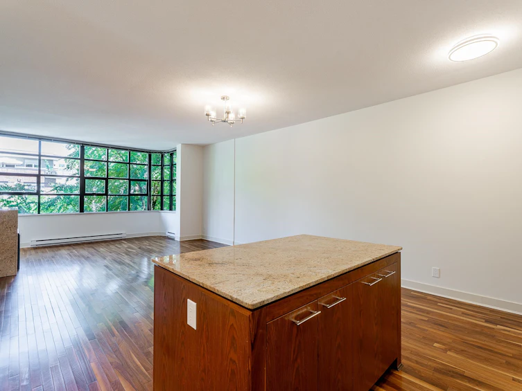 303-2828 Yew Street, Vancouver, BC, V6K 4W5 - 9