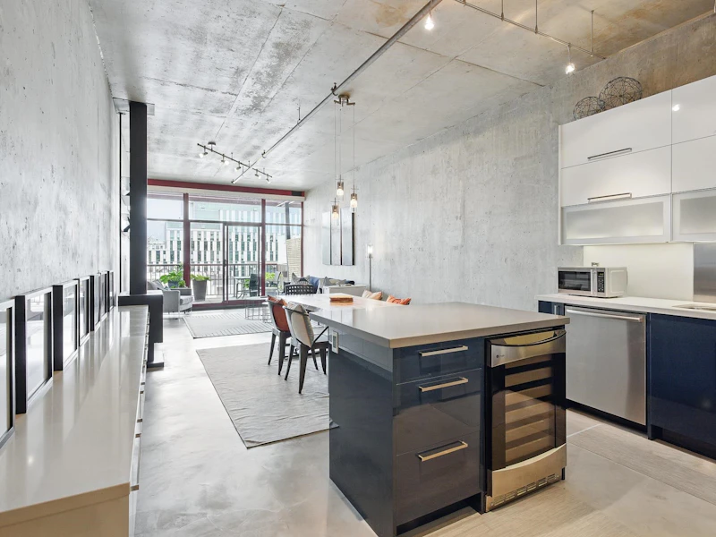 303 - 128 W 6th Avenue, Vancouver BC V5Y 1K6