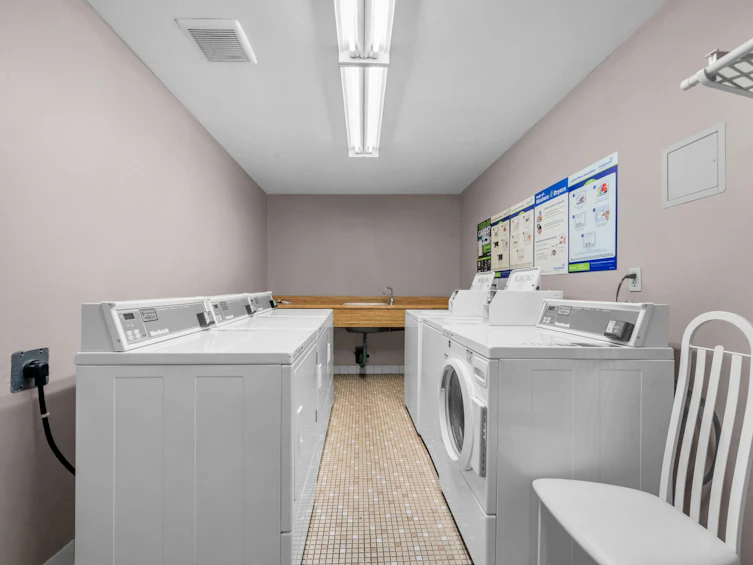 319-1065 E 8th Avenue, Vancouver, BC, V5T 1V1 - 16
