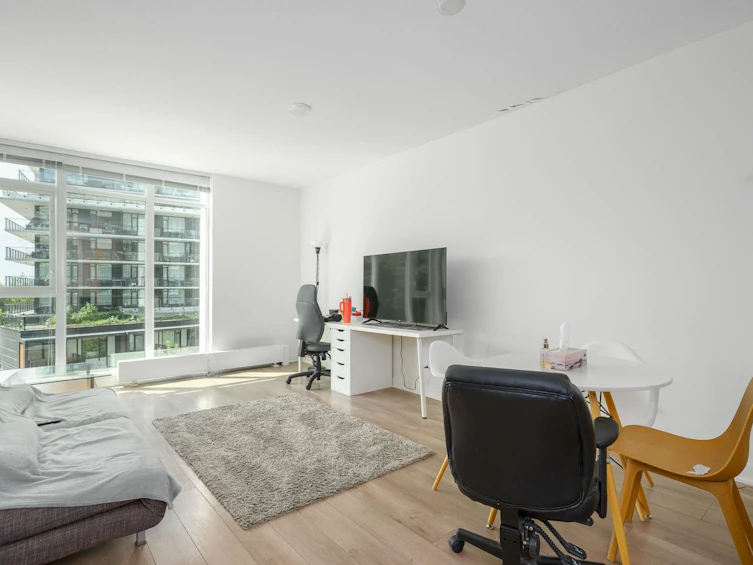 503-8940 University Crescent, Burnaby, BC, V5A 4Y8 - 3