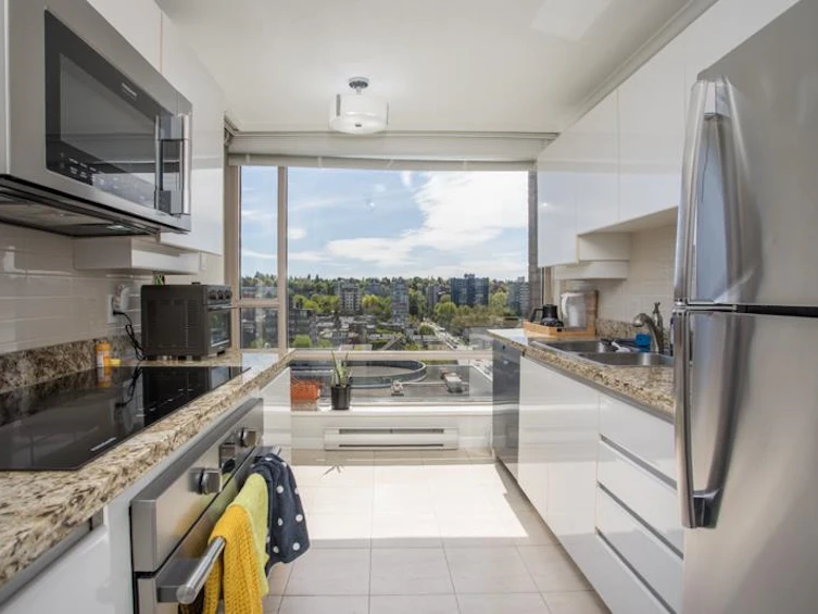 1304-1590 W 8th Avenue, Vancouver, BC, V6J 4R8 - 5