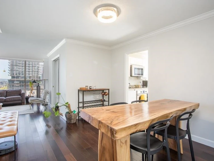 1304-1590 W 8th Avenue, Vancouver, BC, V6J 4R8 - 4